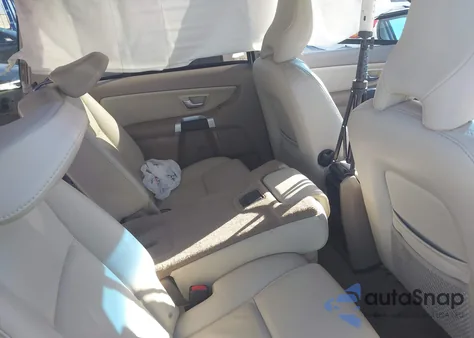 2014 Volvo Xc90 3.2 from USA, damaged, VIN YV4952CY6E1703087